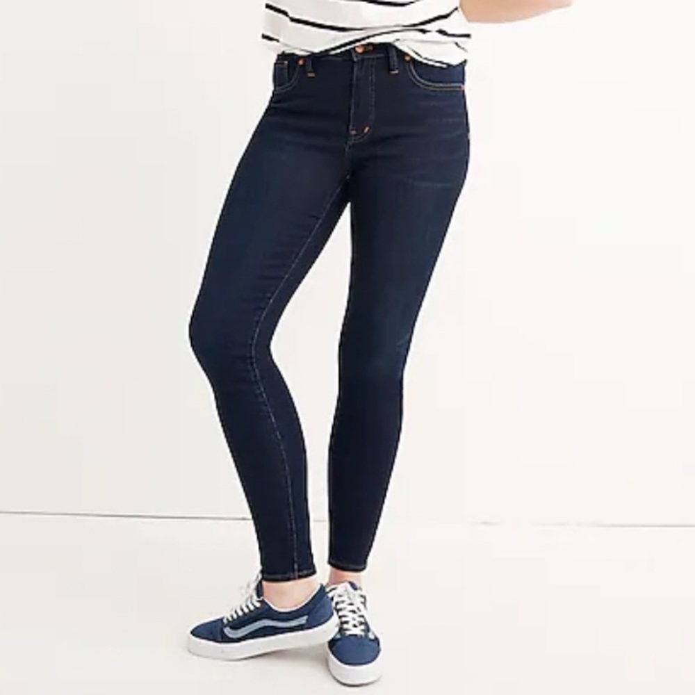 Madewell 9” mid rise skinny jeans size 24 dark wash